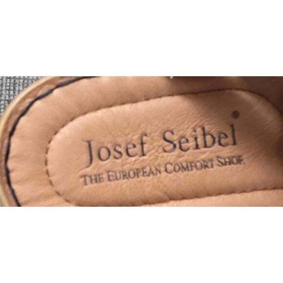 JOSEF SEIBEL Metalic Sheen Leather Sandal - Picture 2 of 4